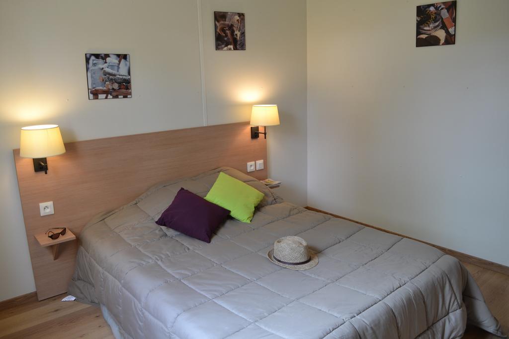 Vvf Les Ecrins Champsaur Hotel แซ็งต์-บอนเนต์-อ็อง-ฌ็องป์โซร์ ห้อง รูปภาพ