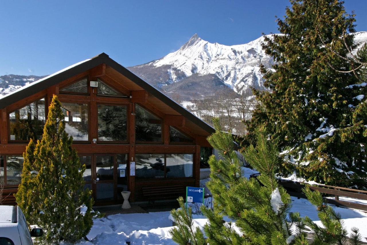 Vvf Les Ecrins Champsaur Hotel แซ็งต์-บอนเนต์-อ็อง-ฌ็องป์โซร์ ภายนอก รูปภาพ